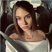 frequento il quinto anno di liceo delle scienze umane. Do lezioni private ad alunni di elementari e medie